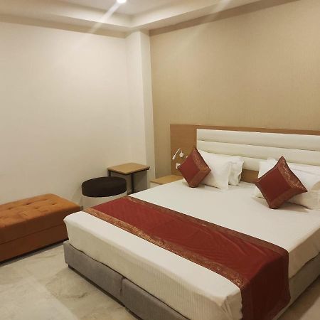 Hotel Xenia Varanasi Ngoại thất bức ảnh