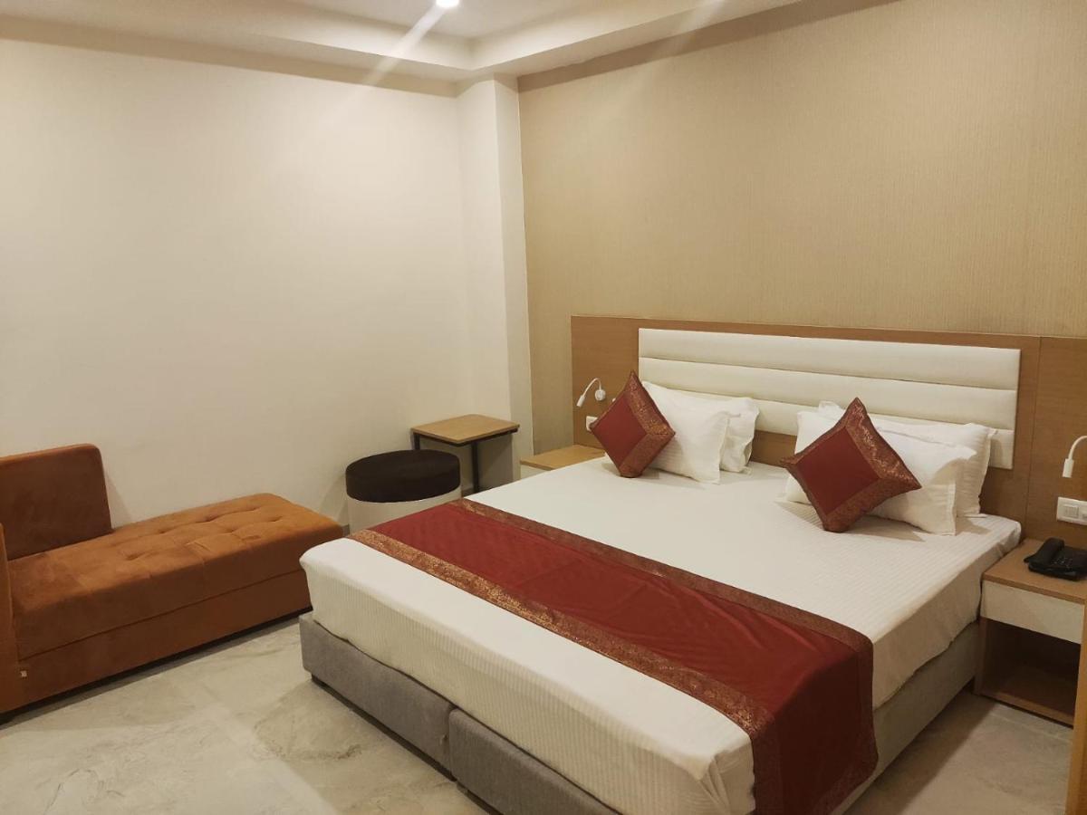 Hotel Xenia Varanasi Ngoại thất bức ảnh