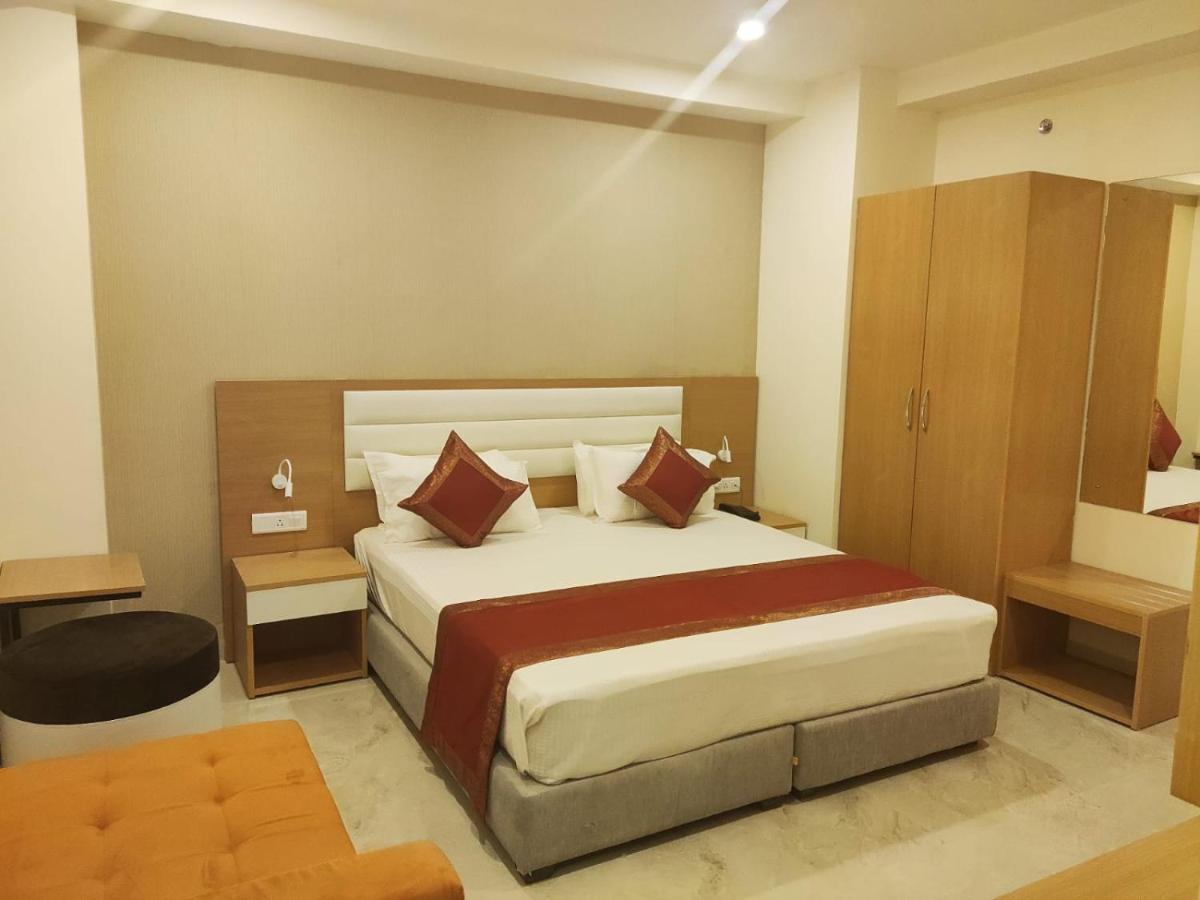 Hotel Xenia Varanasi Ngoại thất bức ảnh