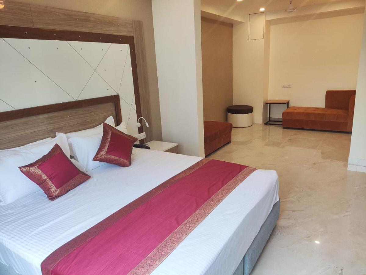 Hotel Xenia Varanasi Ngoại thất bức ảnh