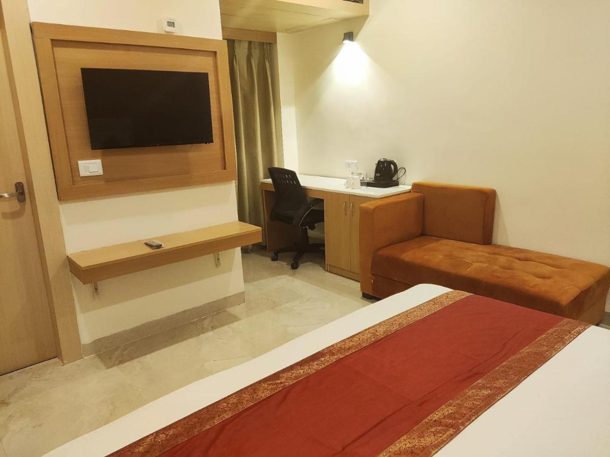 Hotel Xenia Varanasi Ngoại thất bức ảnh