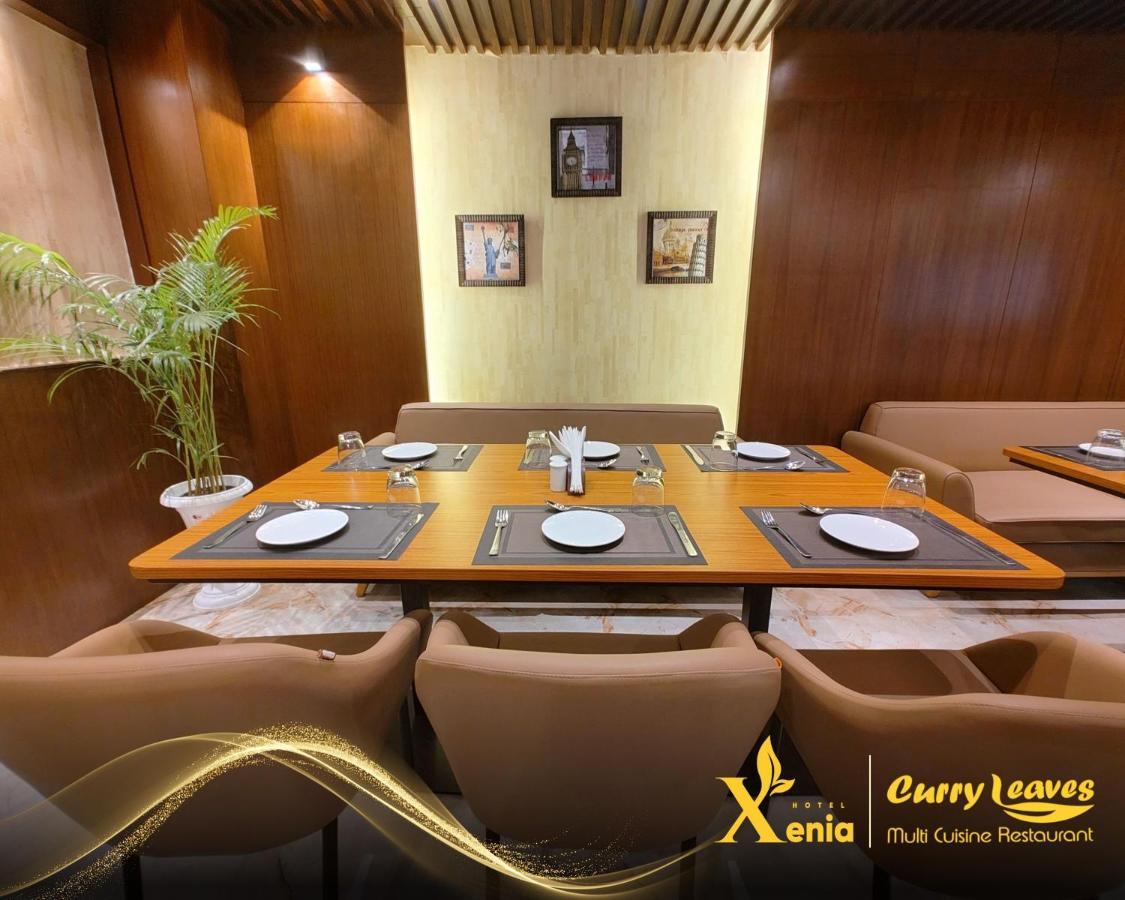 Hotel Xenia Varanasi Ngoại thất bức ảnh