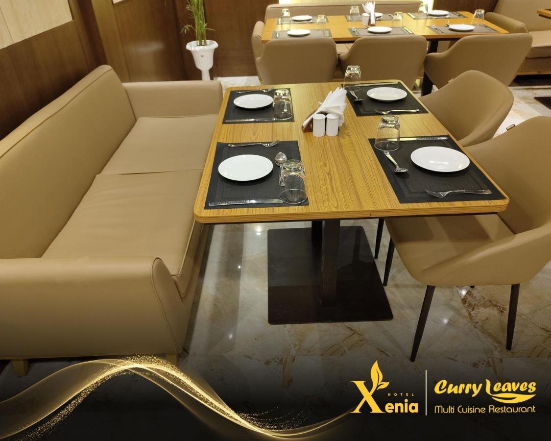 Hotel Xenia Varanasi Ngoại thất bức ảnh